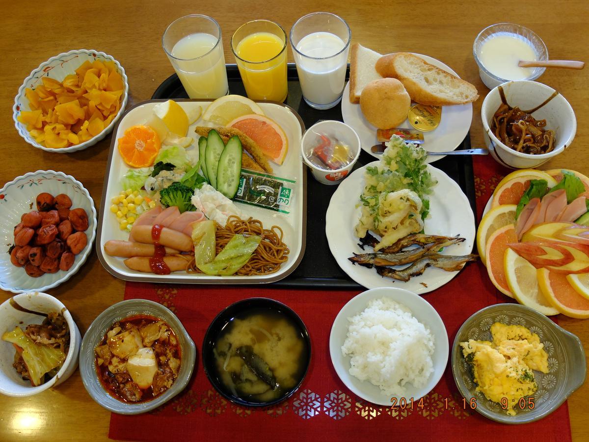 Hotel Crown Hills Katsuta Omotechoten Hitachinaka Esterno foto